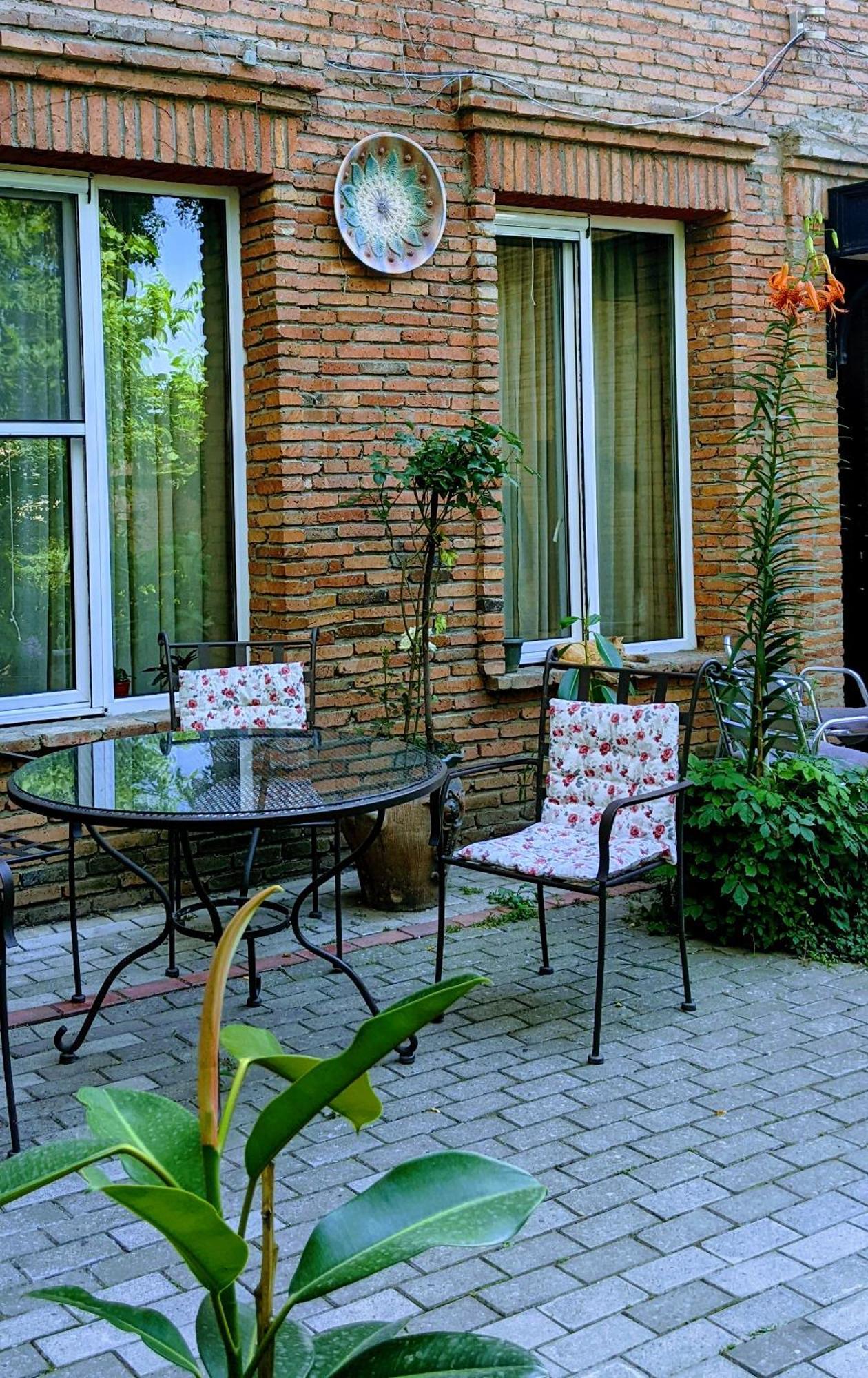 Hotel Kalanga Tiflis Exterior foto